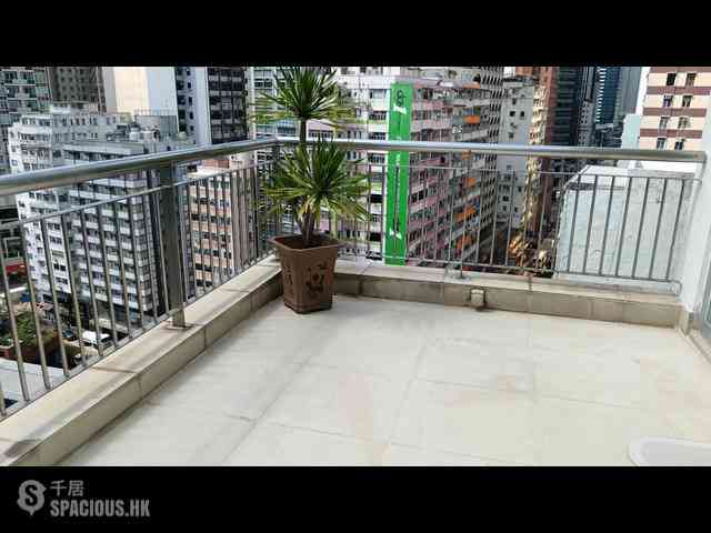 Wan Chai - Hip Sang Building 01