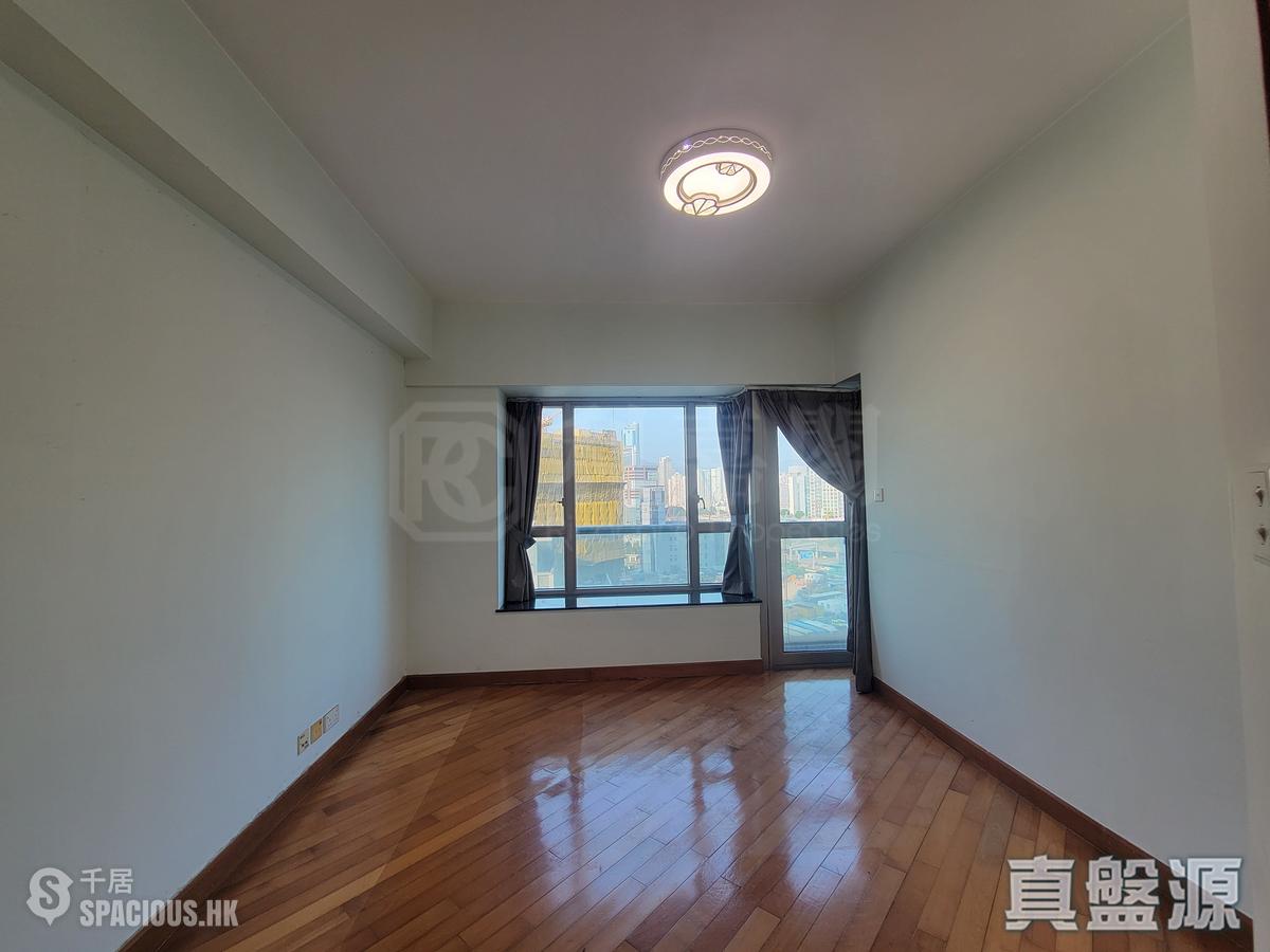 West Kowloon - Sorrento 01