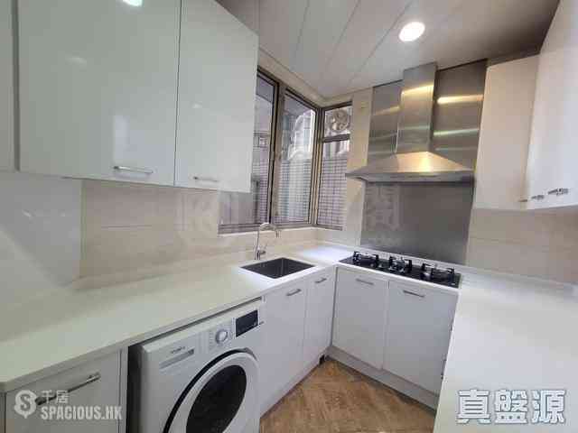 West Kowloon - Sorrento 07
