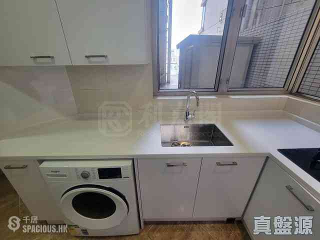 West Kowloon - Sorrento 08