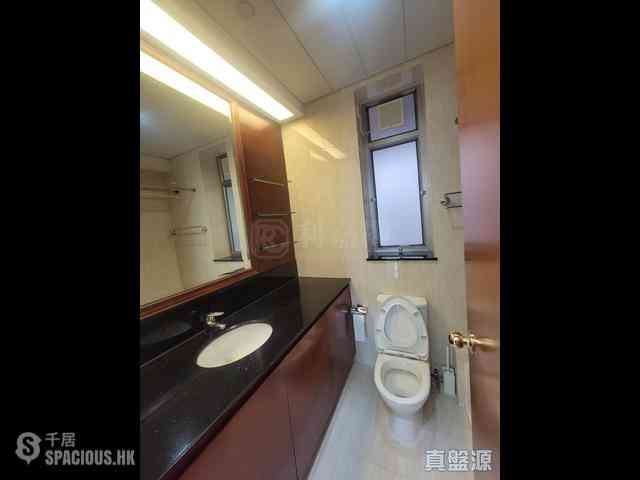 West Kowloon - Sorrento 13