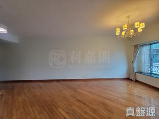 West Kowloon - Sorrento 18