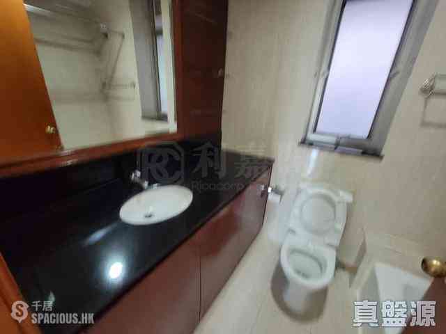 West Kowloon - Sorrento 19