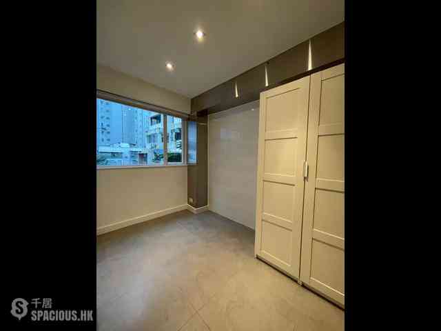 Central - 28-32, Gough Street 05