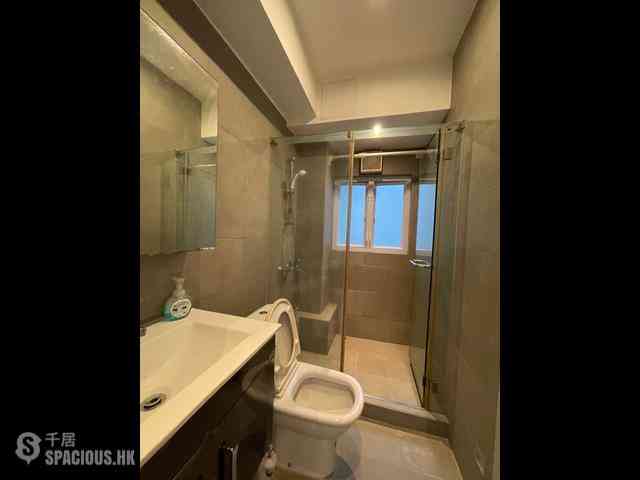 Central - 28-32, Gough Street 06