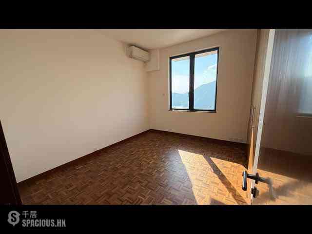 Repulse Bay - Manhattan Tower 09