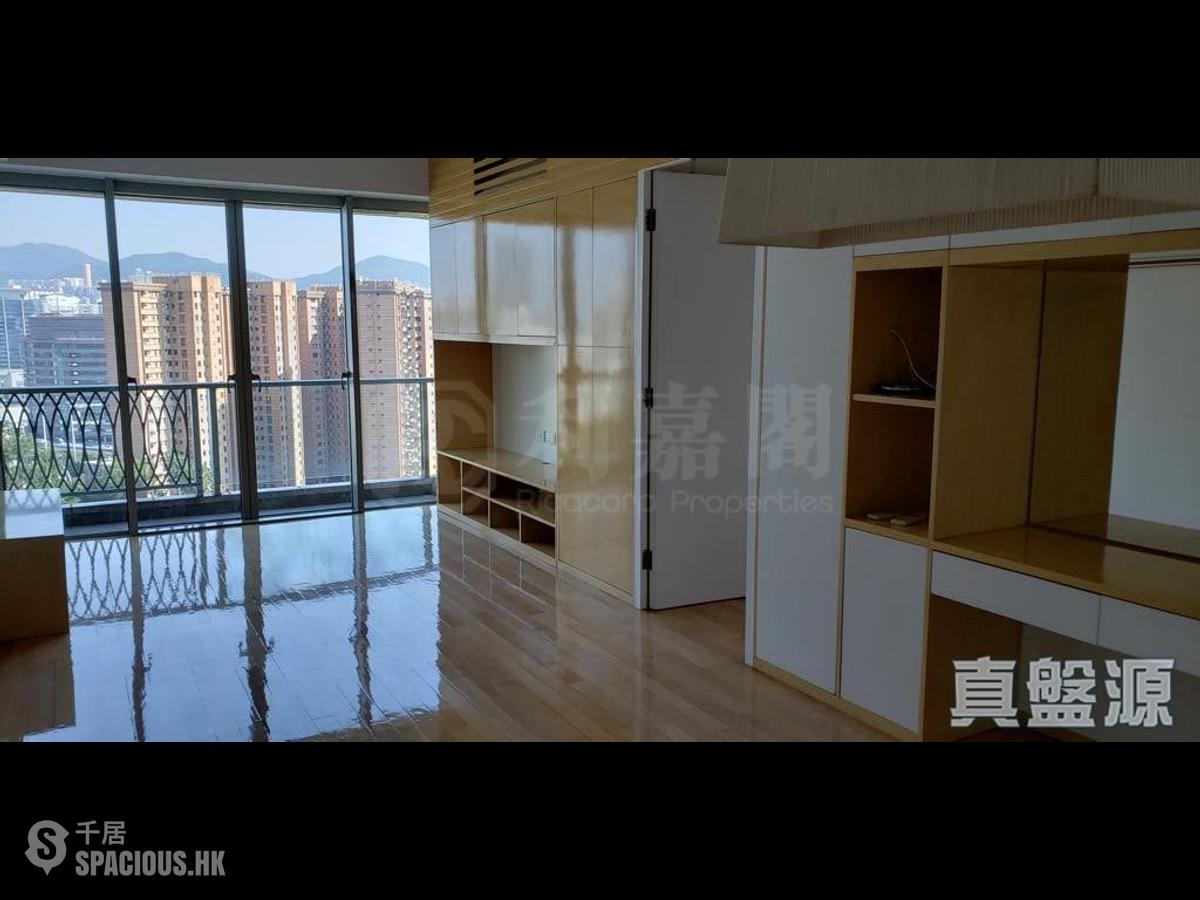 Yau Ma Tei - Parc Palais 01