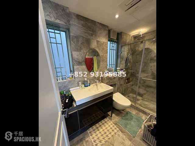 Tsim Sha Tsui - The Victoria Towers Tower 3 06