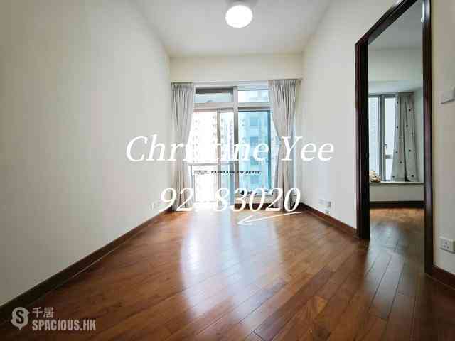 Wan Chai - The Avenue 01