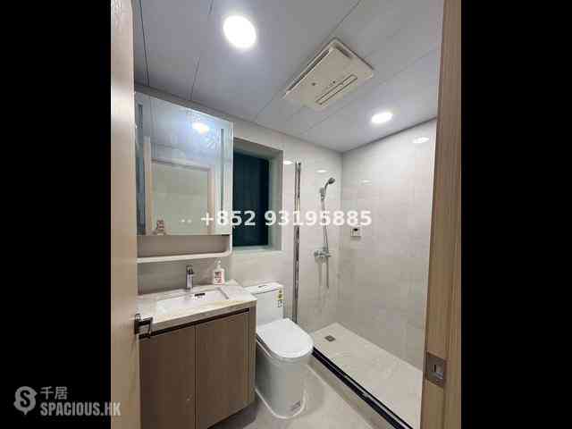 Tsim Sha Tsui - The Victoria Towers Tower 2 08