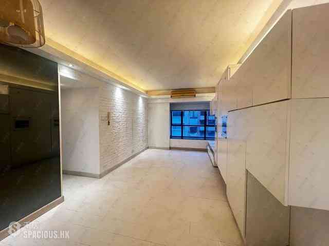 Mid Levels Central - The Grand Panorama 01