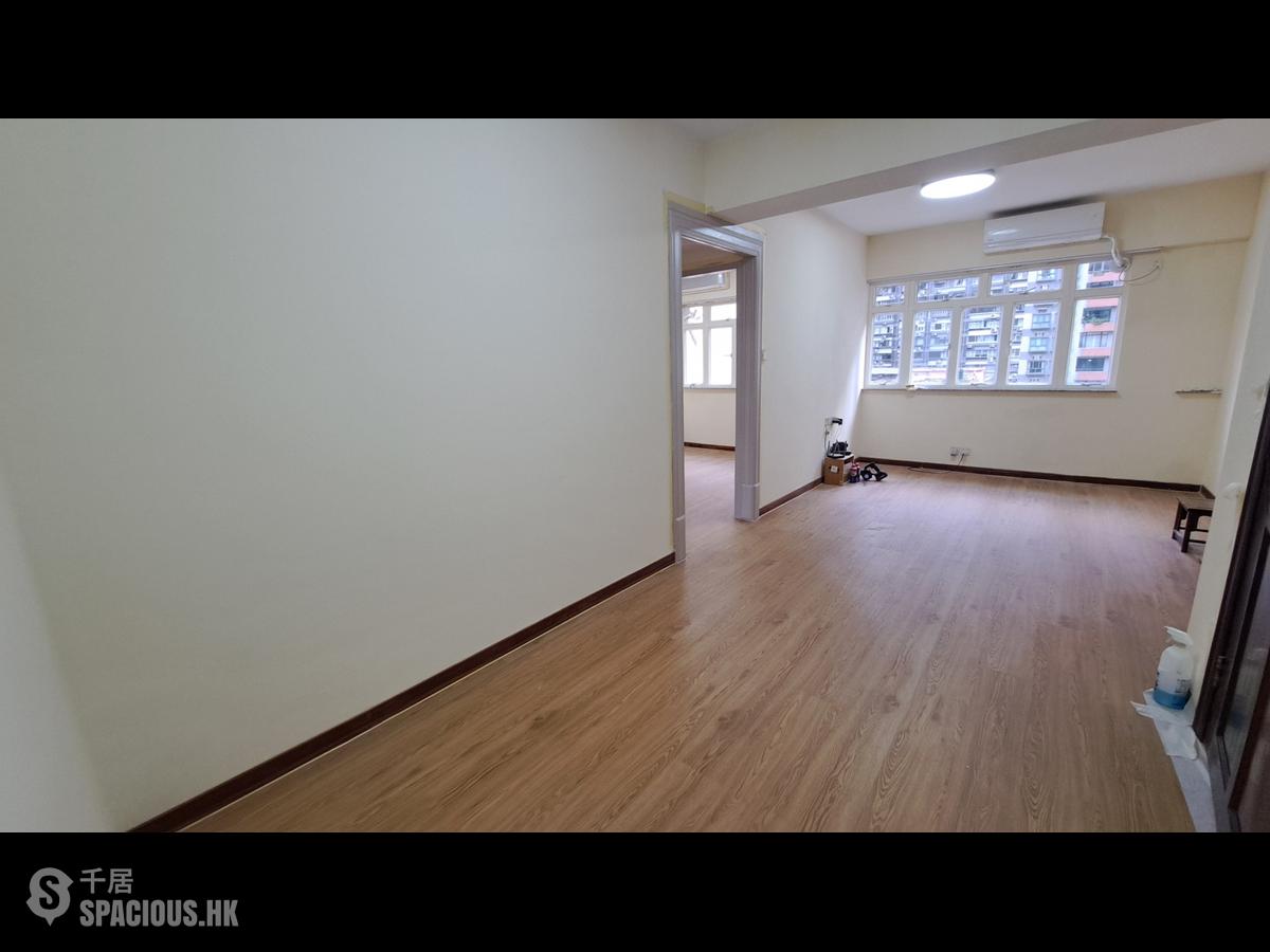 Mid Levels Central - Carlos Court 01