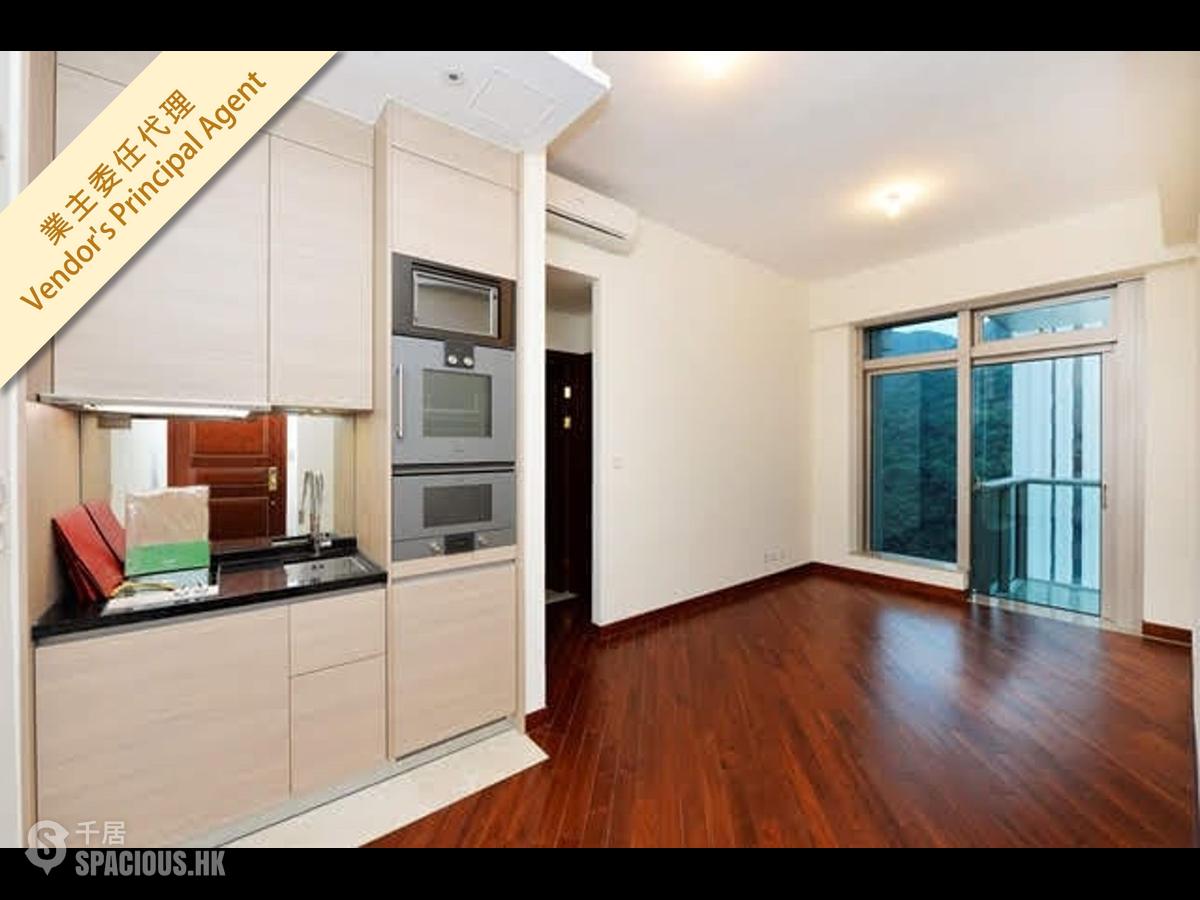 Wan Chai - The Avenue Phase 2 01