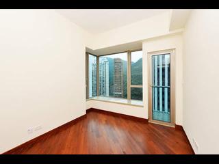 Wan Chai - The Avenue Phase 2 05