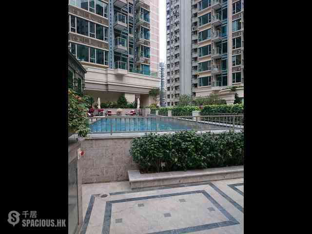 Wan Chai - The Avenue Phase 2 07
