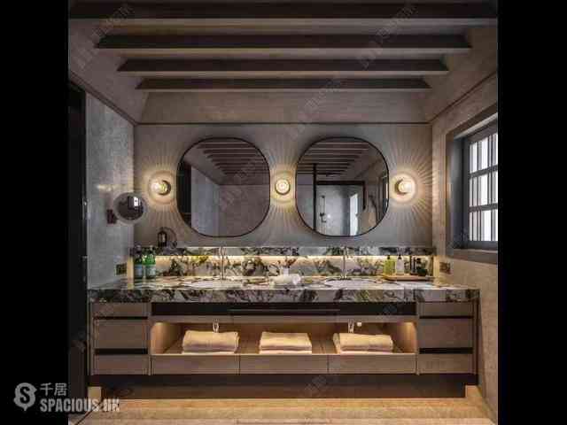 Mid Levels West - High Peak 08