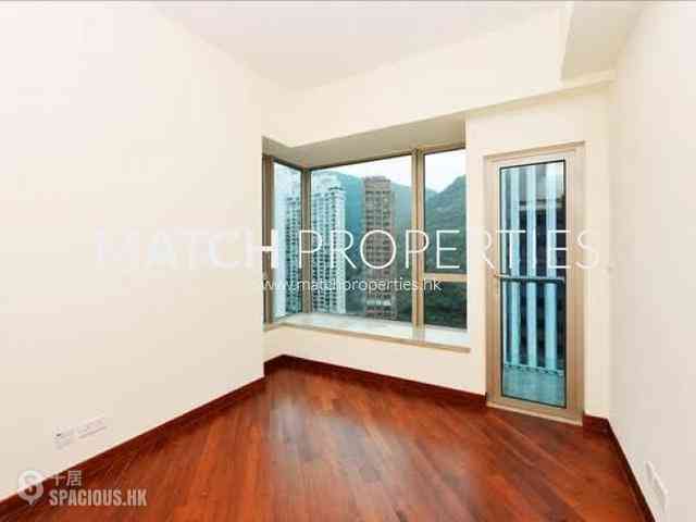 Wan Chai - The Avenue 02