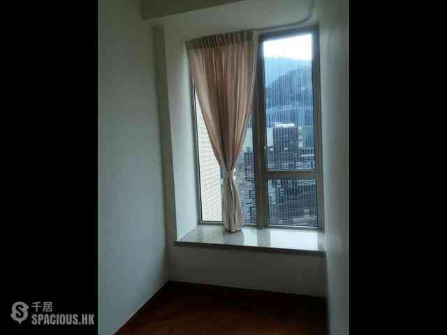 Wan Chai - The Avenue Phase 2 Block 2 04