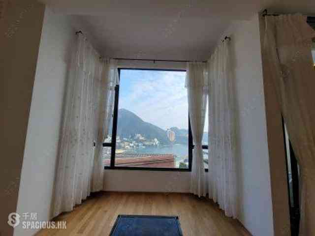 Repulse Bay - The Beachfront 06