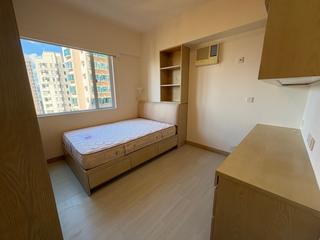 Mid Levels West - Realty Gardens 05