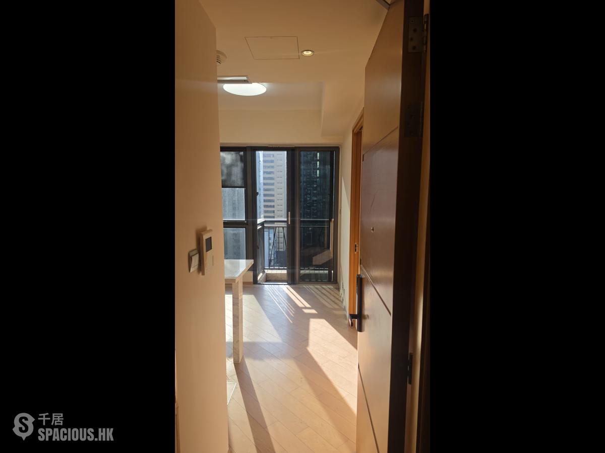 Sai Ying Pun - The Met. Sublime 01