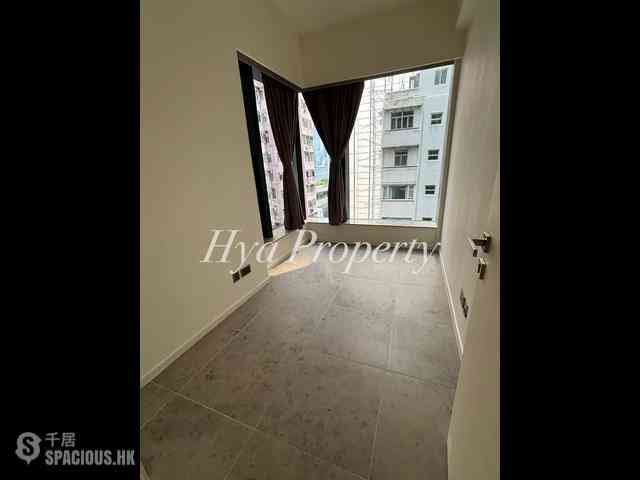 Sai Ying Pun - Bohemian House 03