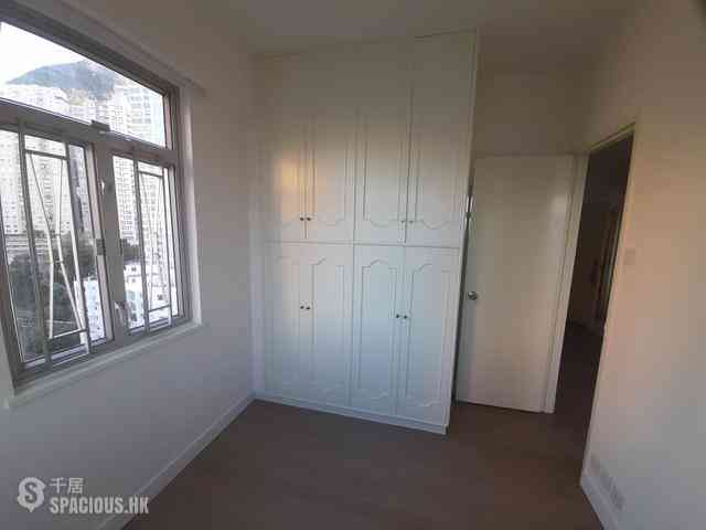 Sai Ying Pun - Golden Phoenix Court 04