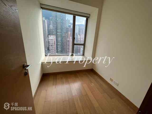 Sai Ying Pun - Island Crest 04