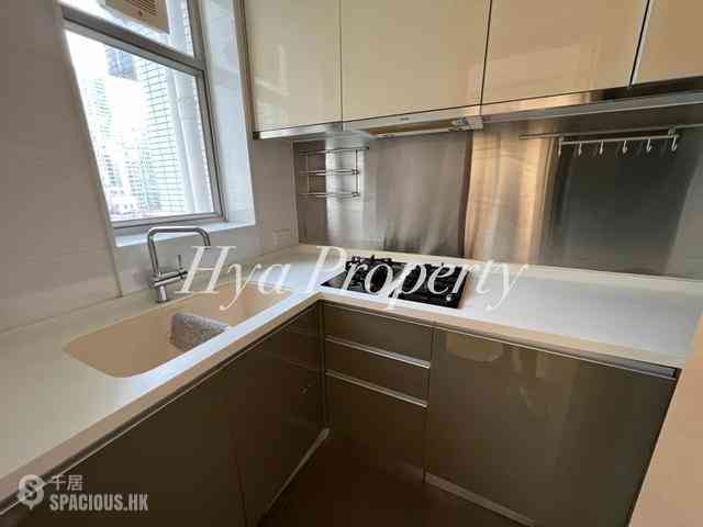 Sai Ying Pun - Island Crest 05