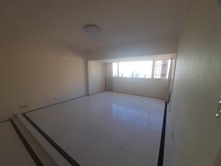 Mid Levels West - Realty Gardens Vienna Court (Block 5) 10