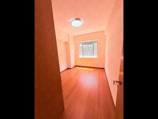Mid Levels West - Realty Gardens 02