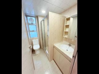 Mid Levels West - Realty Gardens 04
