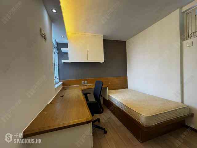 Tai Koo Shing - Tai Koo Shing Sing Fai Terrace Kam Sing Mansion 08