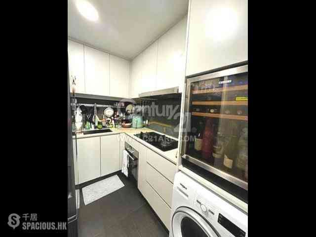 Mid Levels Central - Hillsborough Court 04
