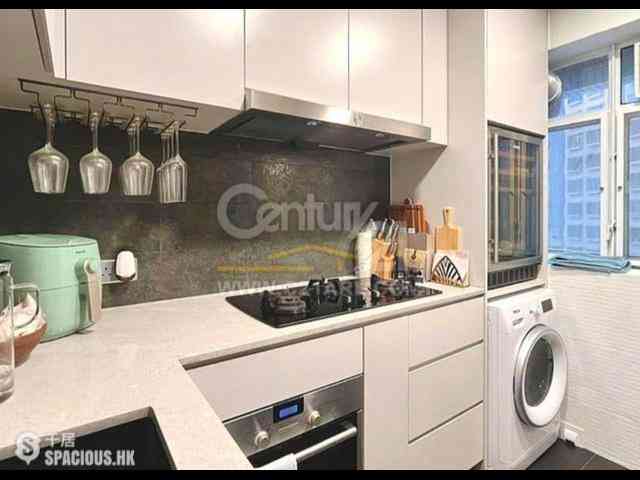 Mid Levels Central - Hillsborough Court 06
