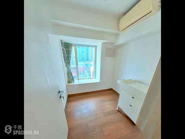 Soho - Centrestage 13