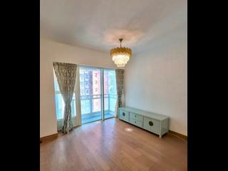 Soho - Centrestage 10