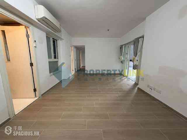 Soho - Centrestage 02