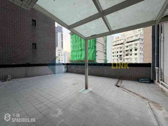 Soho - Centrestage 04