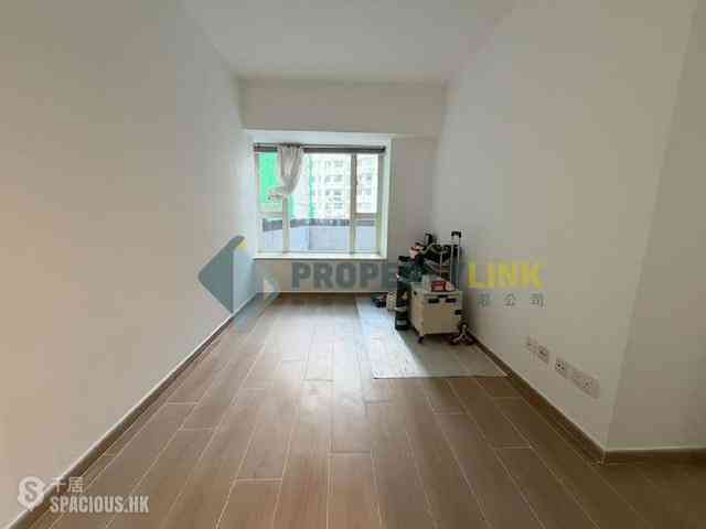 Soho - Centrestage 14