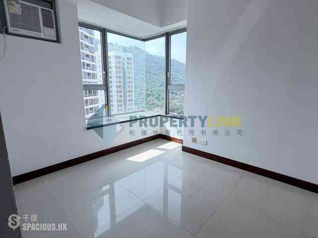 Kennedy Town - The Merton 06