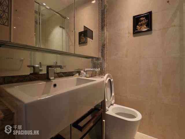 Wan Chai - The Avenue Phase 2 04