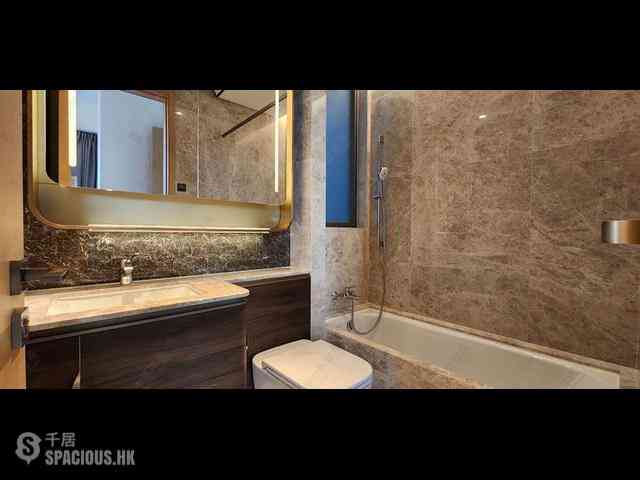 Wong Chuk Hang - The Southside Phase 2 La Marina Tower 2A 03