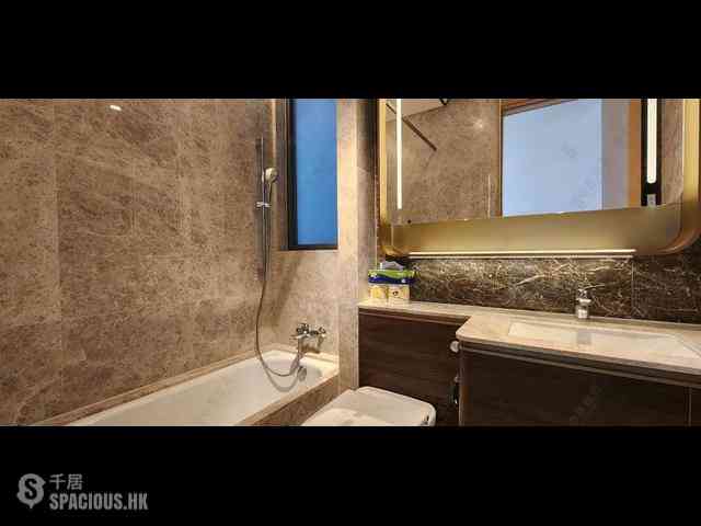 Wong Chuk Hang - The Southside Phase 2 La Marina Tower 2A 06