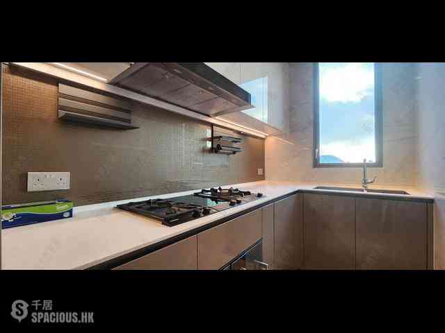 Wong Chuk Hang - The Southside Phase 2 La Marina Tower 2A 08