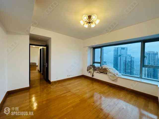 West Kowloon - The Harbourside 01