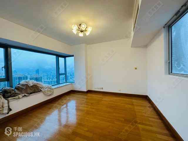 West Kowloon - The Harbourside 11