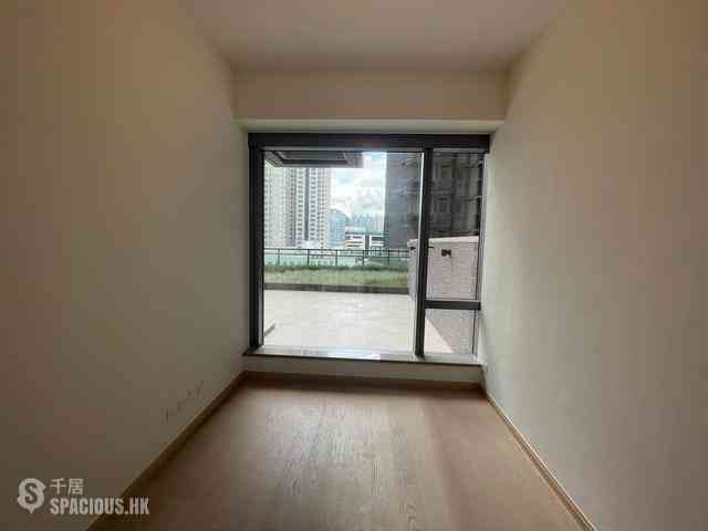 Wong Chuk Hang - The Southside Phase 2 La Marina Tower 2A 03