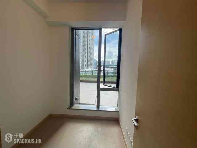 Wong Chuk Hang - The Southside Phase 2 La Marina Tower 2A 07
