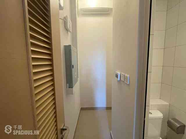 Wong Chuk Hang - The Southside Phase 2 La Marina Tower 2A 08